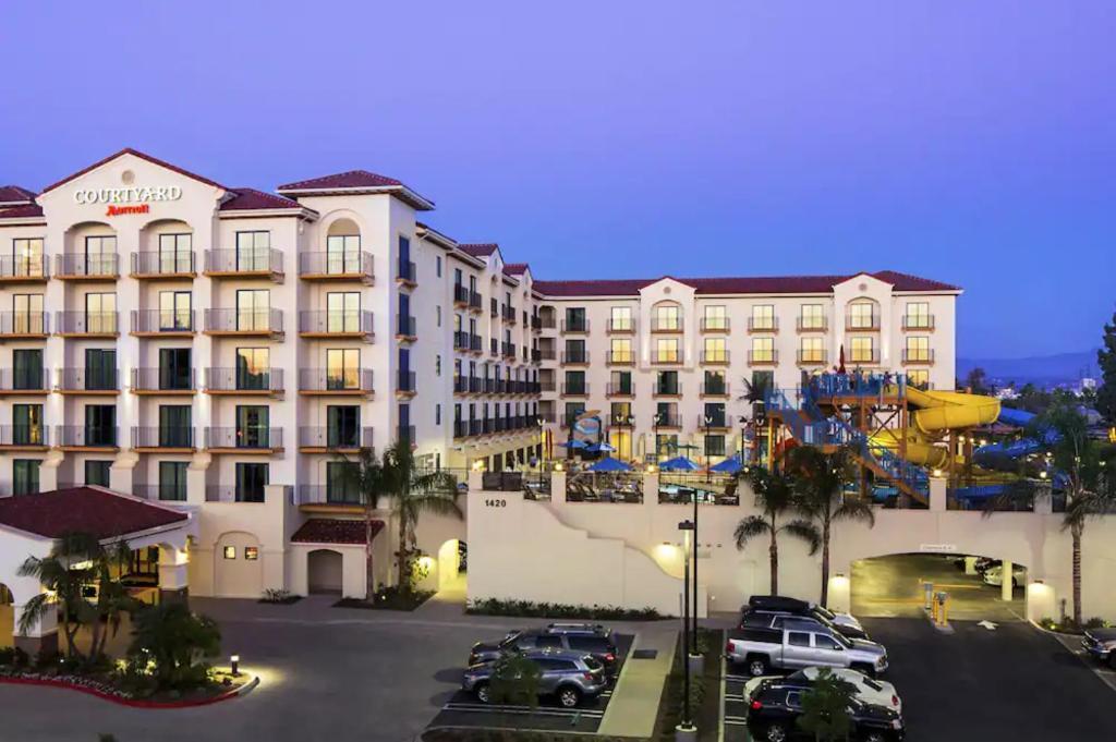 Hotel Courtyard Anaheim Theme Park Entrance Exterior foto